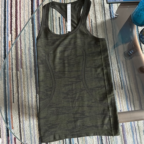 Lululemon Swiftly Tech Racerback Dark Olive / Brave Olive / Black - Picture 7 of 12